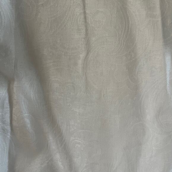 NEW Robert Graham Bell Gardens printed classic-fit button down - Picture 6 of 9